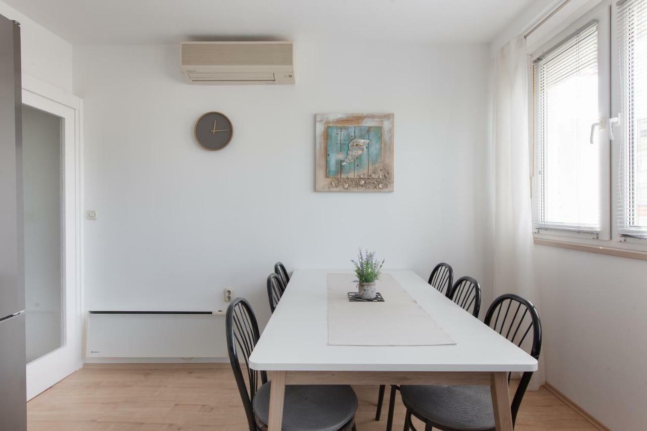 Apartment Gabriella Makarska Exterior foto